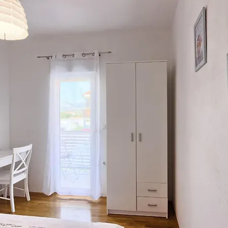 Gemuetliches Mit Balkon By Interhome Διαμέρισμα Ποντστράνα