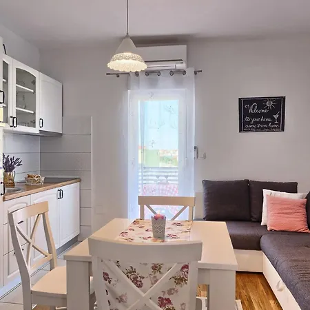 Gemuetliches Mit Balkon By Interhome *