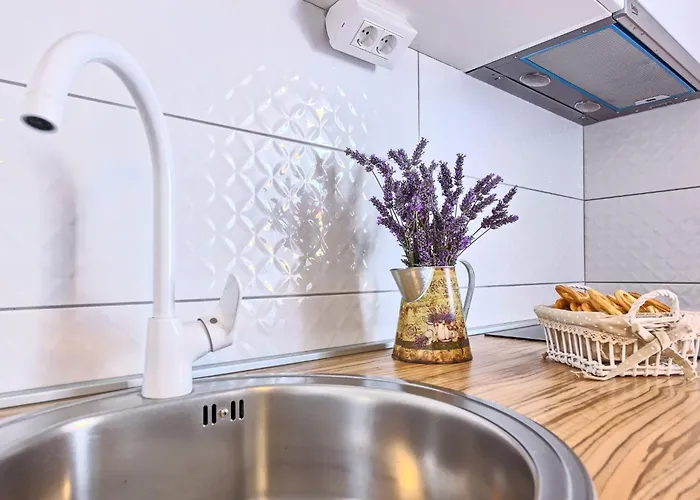Gemuetliches Mit Balkon By Interhome Apartamento Podstrana