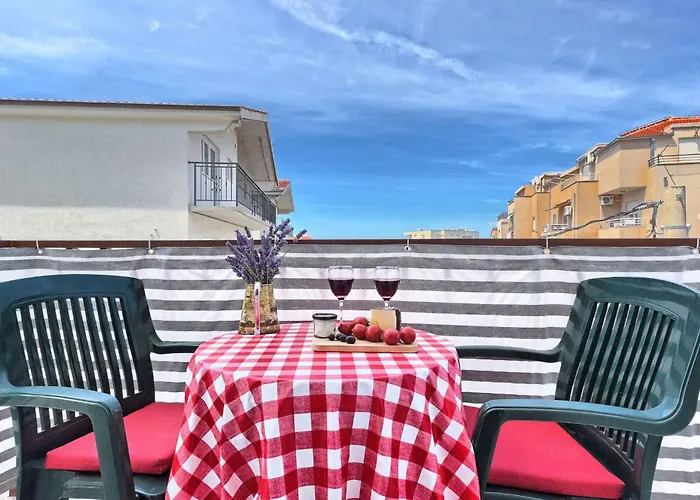 Gemuetliches Mit Balkon By Interhome Podstrana